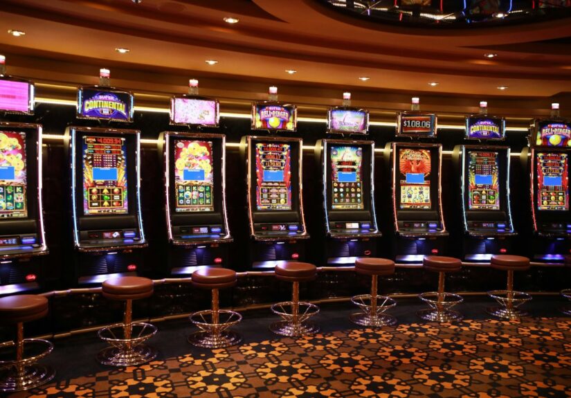 The Role of Luck vs. Strategy in Online Pokies Success