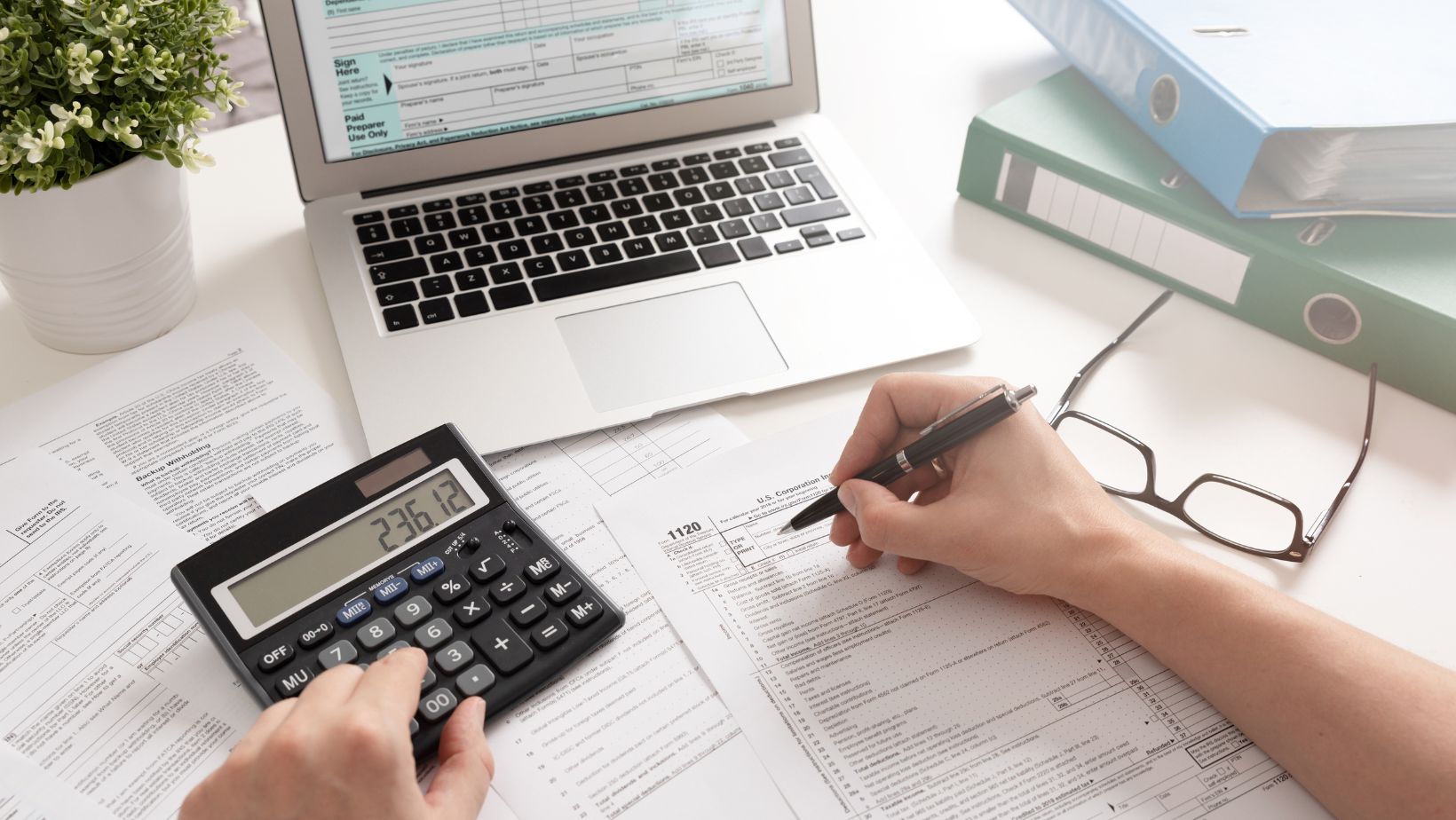 How to Avoid Costly Mistakes When Filing Taxes as a Freelancer