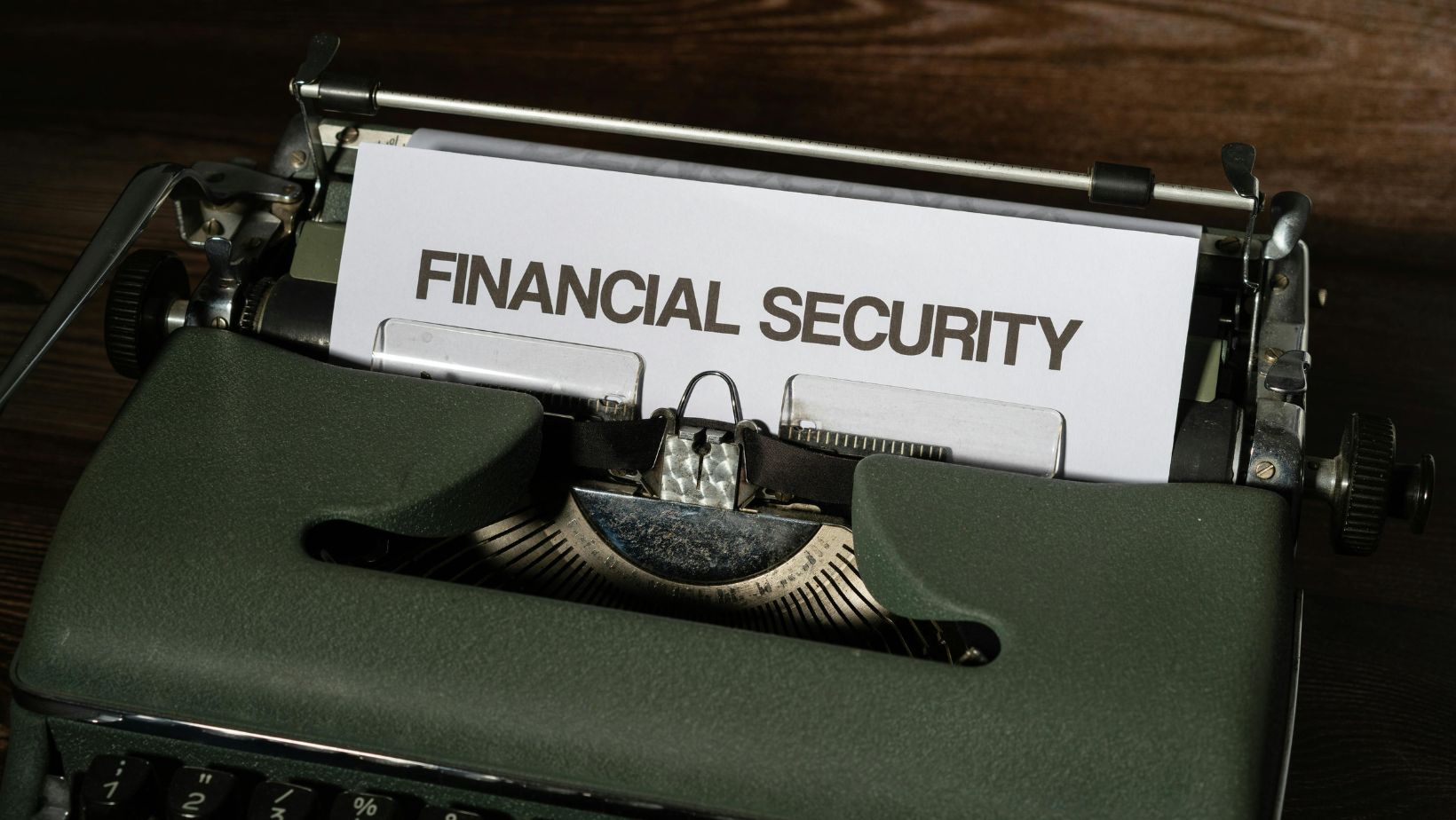 Simple and Smart Emergency Fund Tips to Keep You Financially Secure Simple and Smart Emergency Fund Tips to Keep You Financially Secure