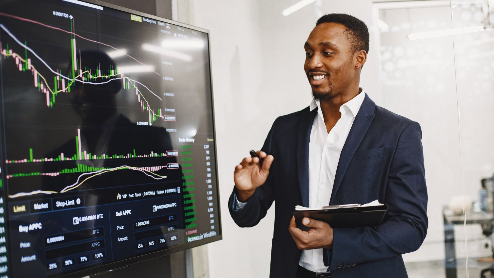 Size Doesn’t Matter: AI Levels the Playing Field for Small Business Size Doesn’t Matter: AI Levels the Playing Field for Small Business